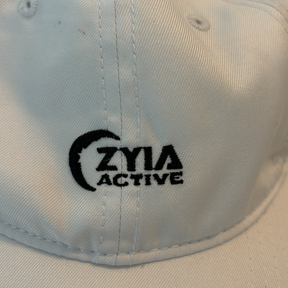 Hat - Picture 2 of 4